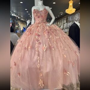 Beautiful Pink Quinceñera/Sweet 16 Dress